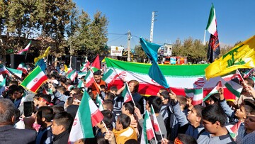 فریاد استکبارستیزی مردم همدان در روز ملی مبارزه با استکبار جهانی