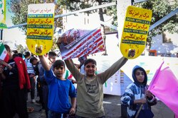 طلوع ایمان و ایستادگی در نسل امروز؛ همدلی دانش‌آموزان سنندجی