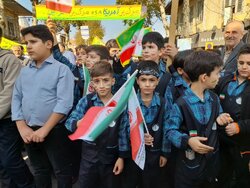 حضور پرشور مردم رودسری در راهپیمایی ۱۳ آبان