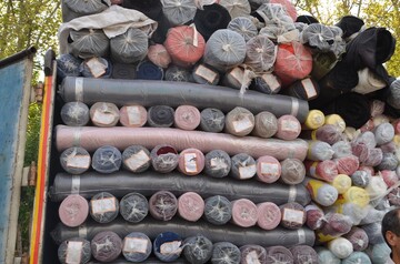 کشف پارچه قاچاق به ارزش ۲۰ میلیارد تومان در تهران