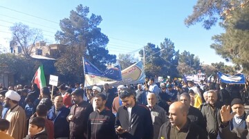 راهپیمایی مردم شریف دامغان در روز ۱۳ آبان