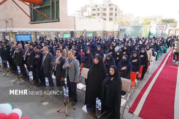 زنگ استکبار ستیزی در مدارس استان اصفهان نواخته شد