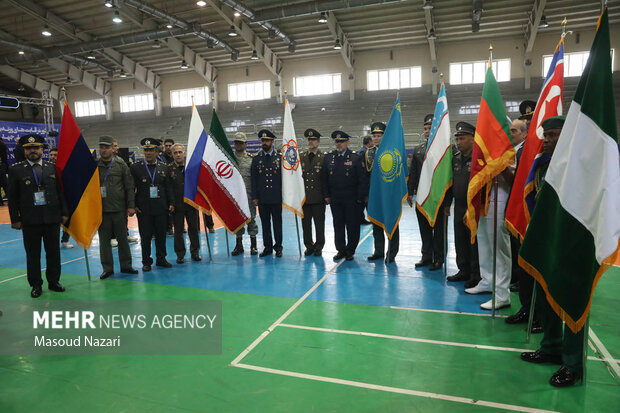 آیین افتتاحیه اولین دوره مسابقات وزنه برداری سیزم 17