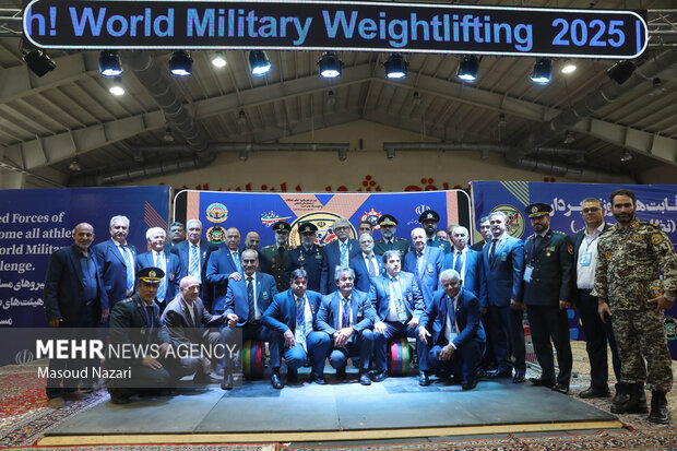 آیین افتتاحیه اولین دوره مسابقات وزنه برداری سیزم 16