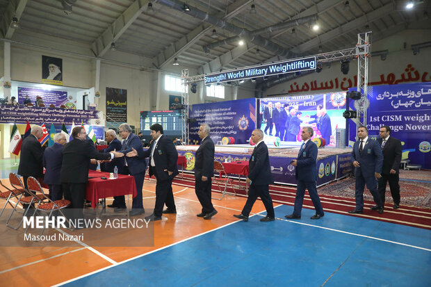 آیین افتتاحیه اولین دوره مسابقات وزنه برداری سیزم 22