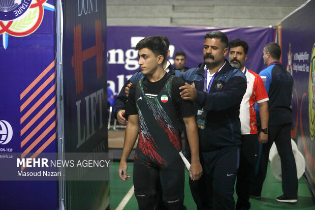 آیین افتتاحیه اولین دوره مسابقات وزنه برداری سیزم 23