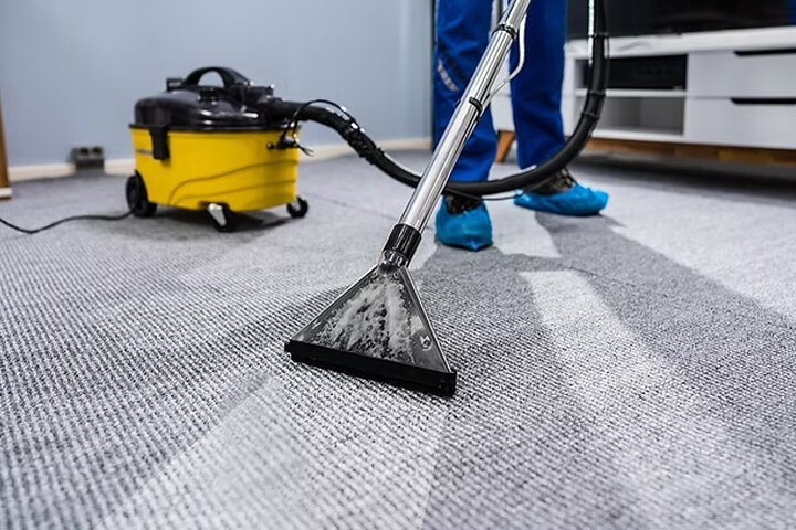 قالیشویی خوب چه ویژگی‌هایی دارد؟ راهنمای انتخاب بهترین قالیشویی