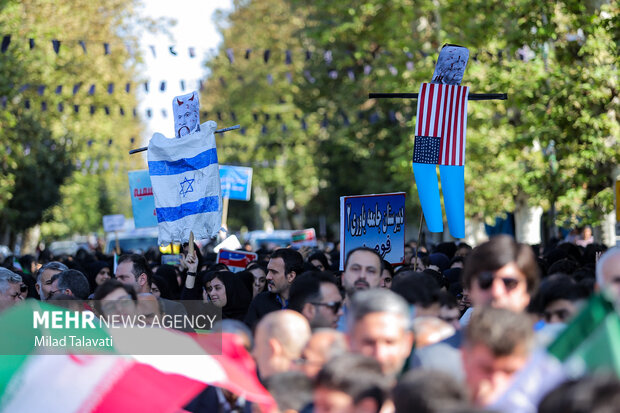 راهپیمایی یوم الله ۱۳ آبان در فومن