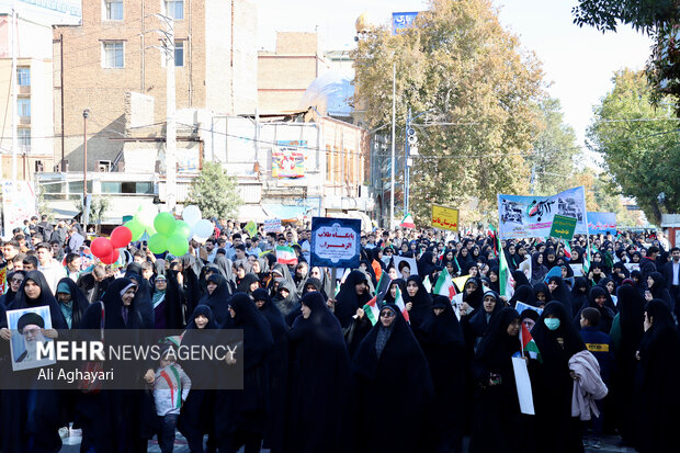 راهپیمایی ۱۳ آبان ارومیه