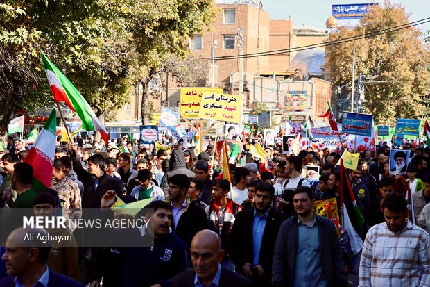 راهپیمایی ۱۳ آبان ارومیه