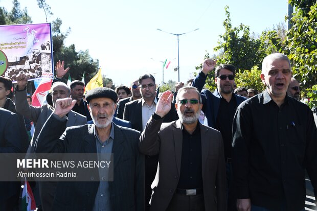 راهپیمایی ۱۳ آبان در بیرجند