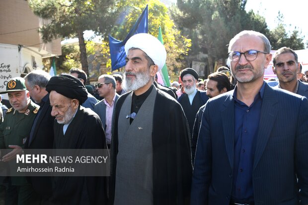 راهپیمایی ۱۳ آبان در بیرجند