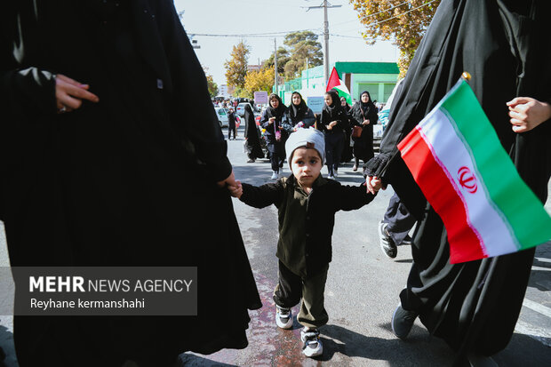 راهپیمایی یوم الله ۱۳ آبان در پیشوا