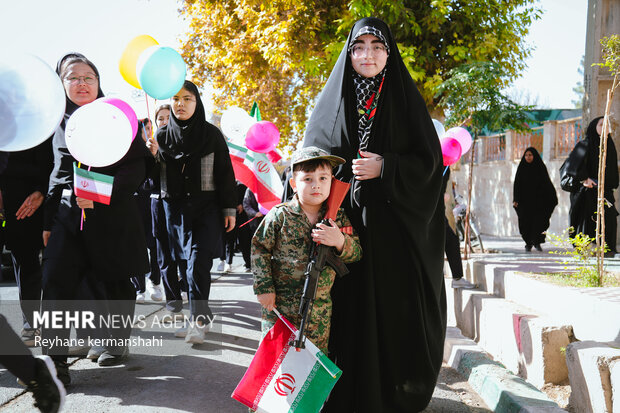راهپیمایی یوم الله ۱۳ آبان در پیشوا