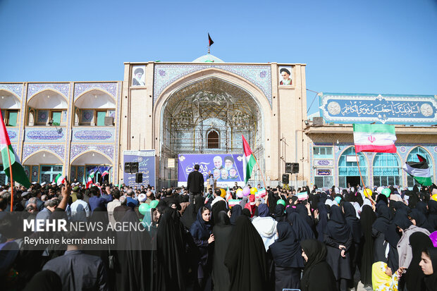 راهپیمایی یوم الله ۱۳ آبان در پیشوا