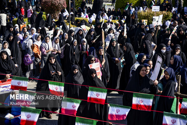 مراسم یوم الله ۱۳ آبان در اصفهان