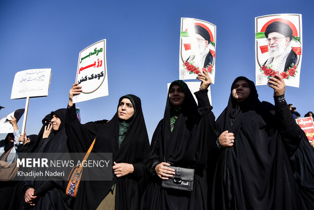 مراسم یوم الله ۱۳ آبان در اصفهان