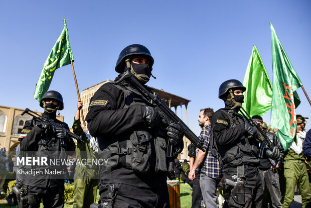 مراسم یوم الله ۱۳ آبان در اصفهان