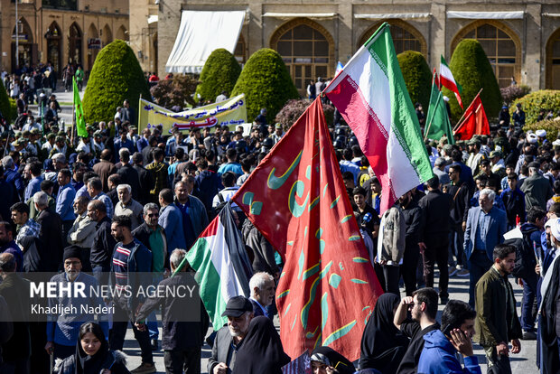 مراسم یوم الله ۱۳ آبان در اصفهان