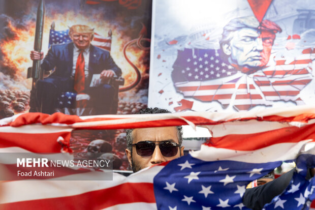 مراسم یوم الله ۱۳ آبان در تهران