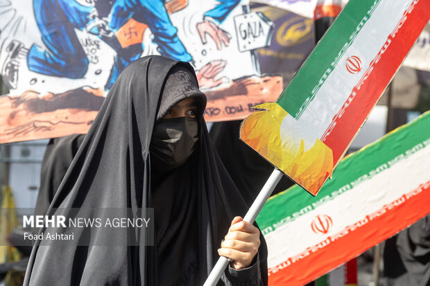 مراسم یوم الله ۱۳ آبان در تهران