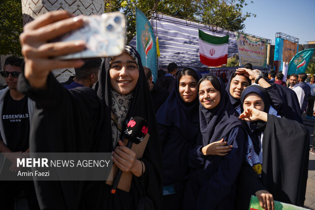 راهپیمایی 13 آبان در شیراز