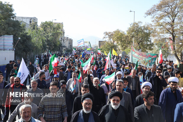 راهپیمایی ۱۳ آبان در اراک