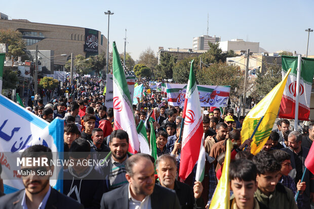 راهپیمایی ۱۳ آبان در اراک