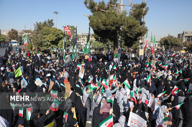 راهپیمایی ۱۳ آبان در اراک