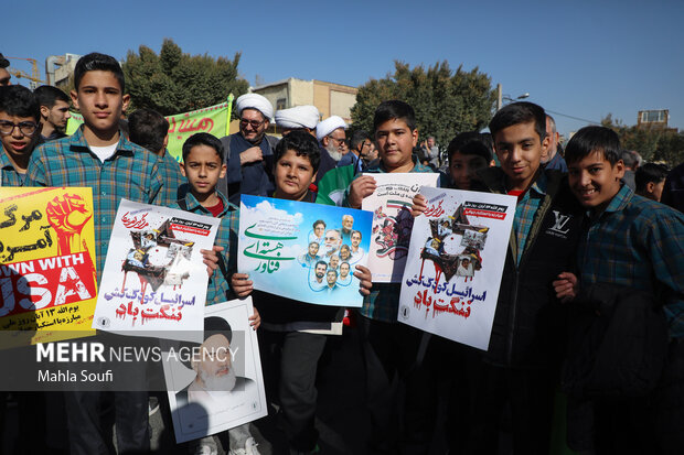 راهپیمایی ۱۳ آبان در اراک