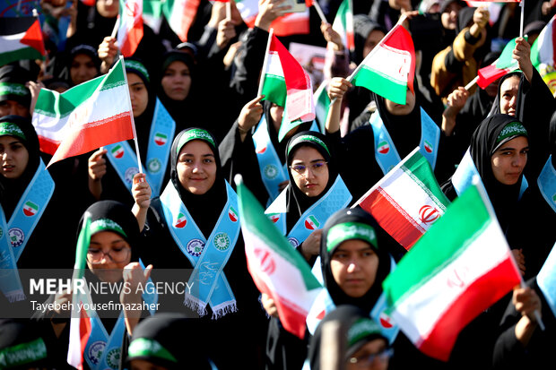 اجتماع یوم الله ۱۳ آبان  در همدان