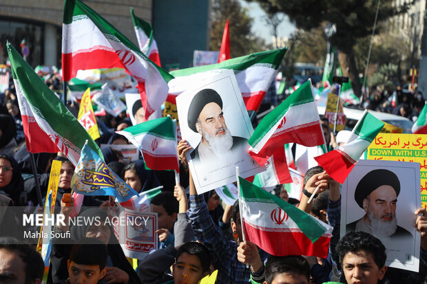 راهپیمایی ۱۳ آبان در اراک