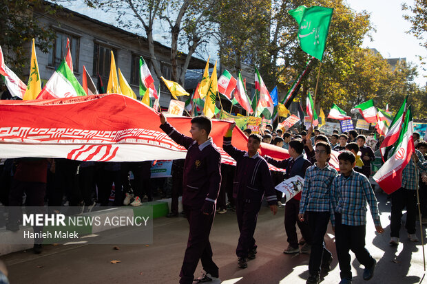راهپیمایی یوم الله ۱۳ آبان در گرگان