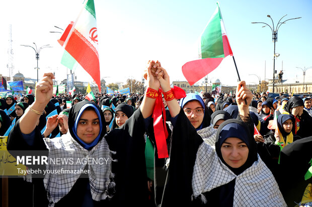 اجتماع یوم الله ۱۳ آبان  در همدان