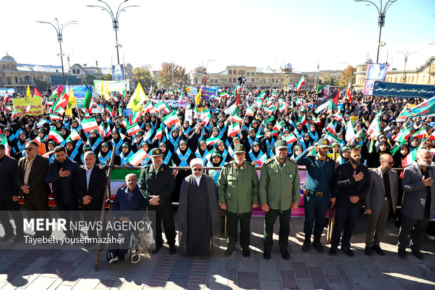 اجتماع یوم الله ۱۳ آبان  در همدان