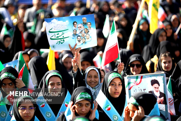 اجتماع یوم الله ۱۳ آبان  در همدان