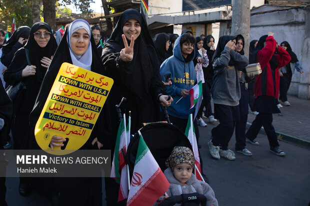 راهپیمایی یوم الله ۱۳ آبان در گرگان