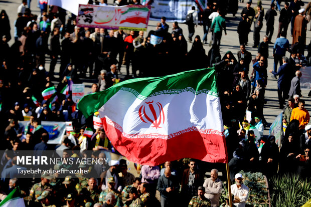 اجتماع یوم الله ۱۳ آبان  در همدان