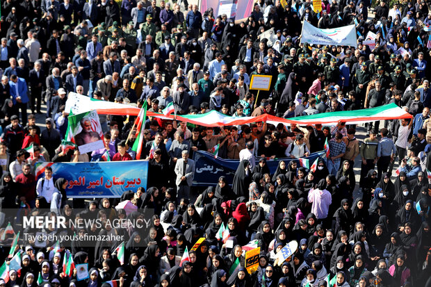 اجتماع یوم الله ۱۳ آبان  در همدان