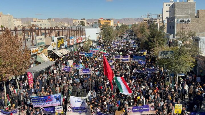 هراتی‌مطلق: امروز فریاد مبارزه با استکبار جهانی در دنیا طنین‌انداز است