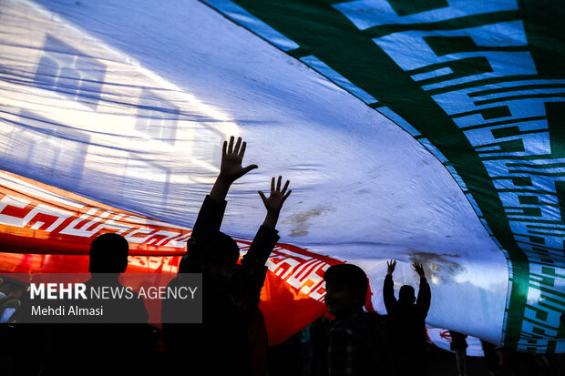 راهپیمایی 13 آبان در زنجان