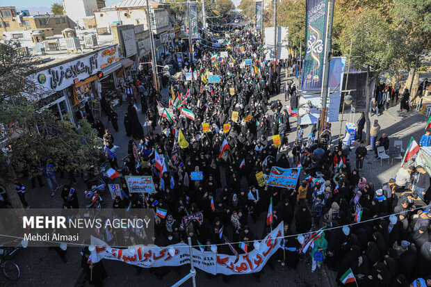 راهپیمایی 13 آبان در زنجان