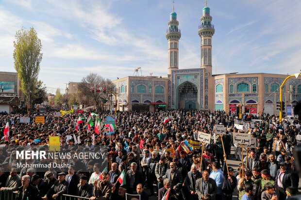 راهپیمایی 13 آبان در اردبیل