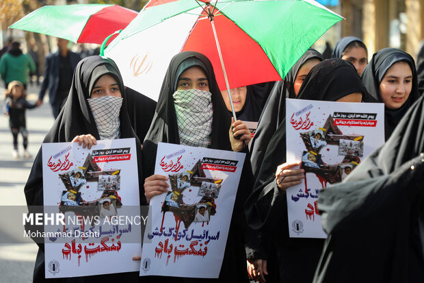 راهپیمایی 13 آبان در اردبیل