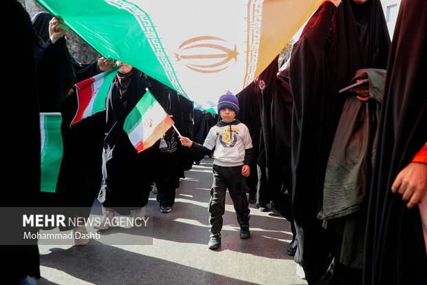 راهپیمایی 13 آبان در اردبیل