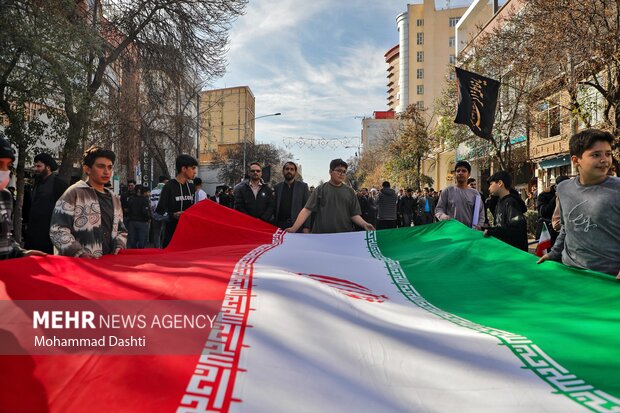 راهپیمایی 13 آبان در اردبیل