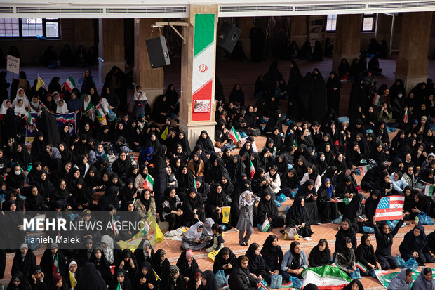 راهپیمایی یوم الله ۱۳ آبان در گرگان