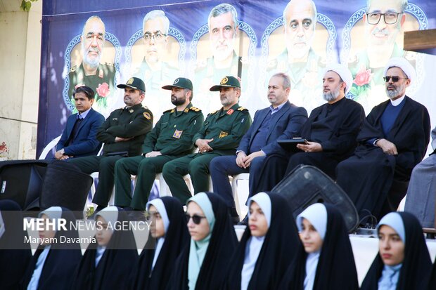 راهپیمایی یوم الله ۱۳ آبان در بجنورد