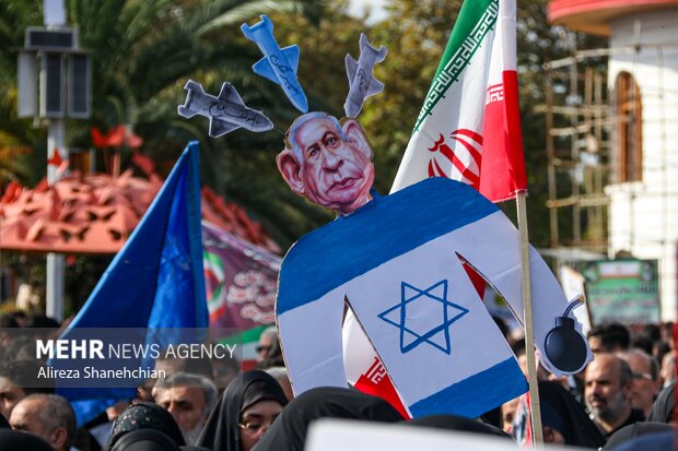 راهپیمایی یوم الله ۱۳ آبان در رشت