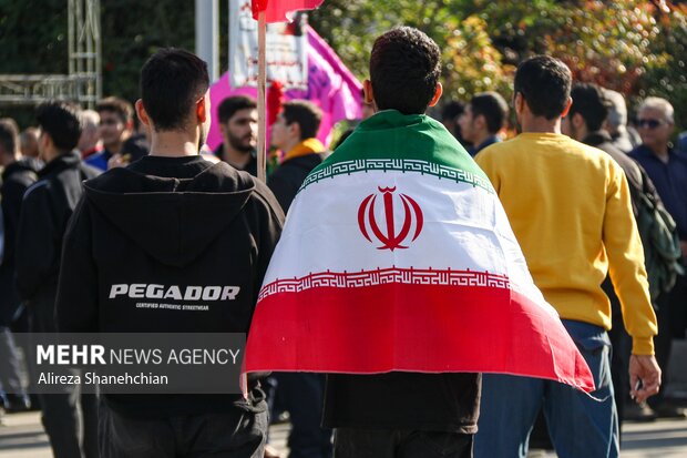 راهپیمایی یوم الله ۱۳ آبان در رشت